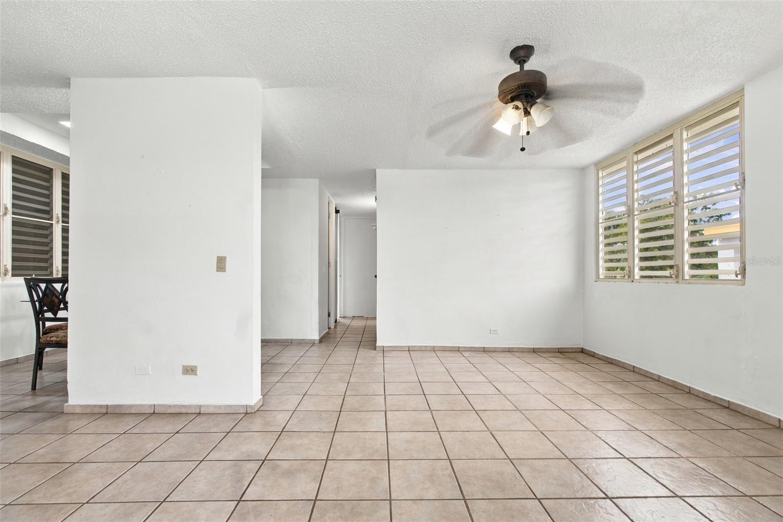 W-1 Ruiz Soler Ave. JARDINES DE CAPARRA DEV.