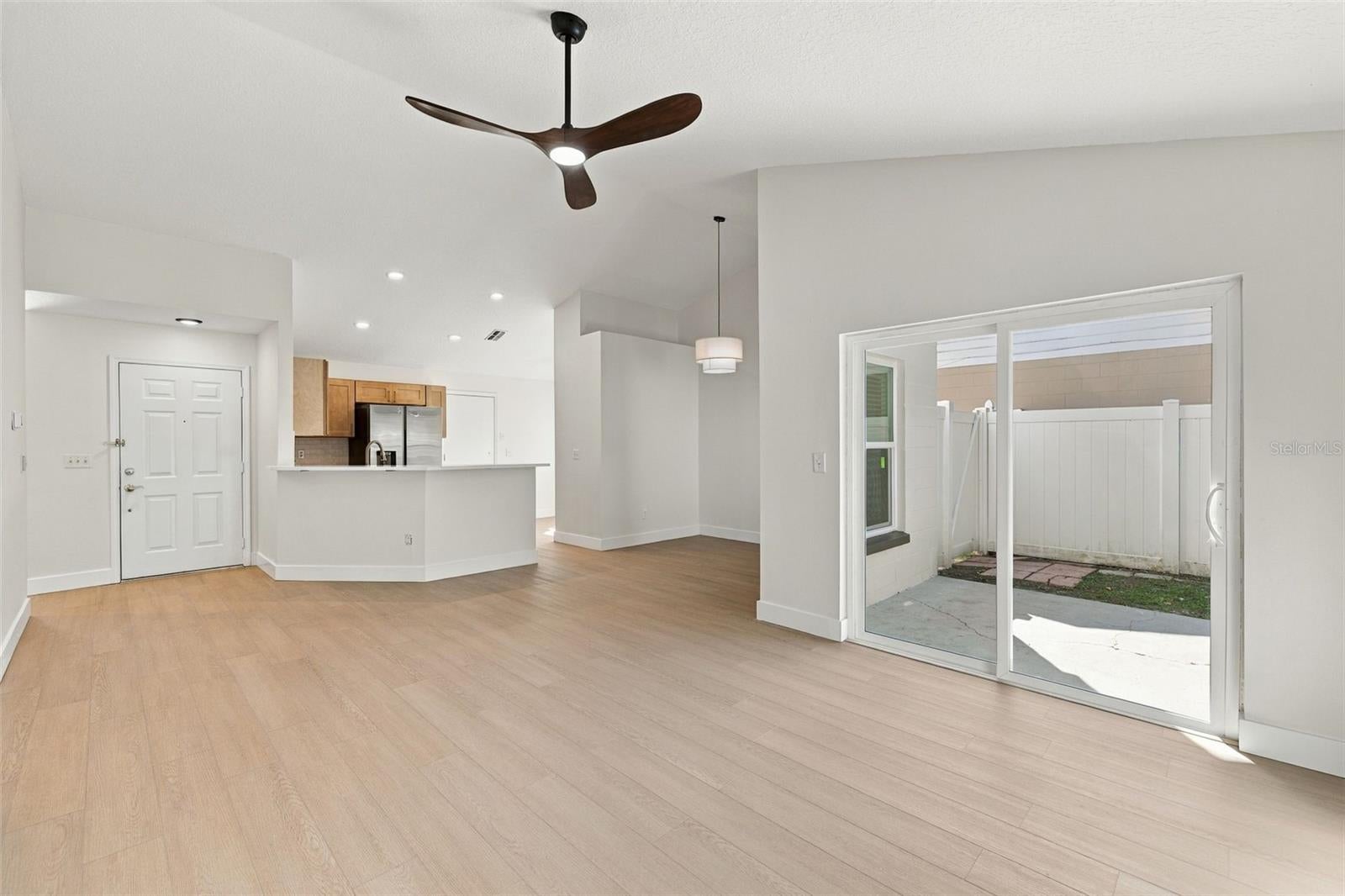 12808 DUNHILL DRIVE