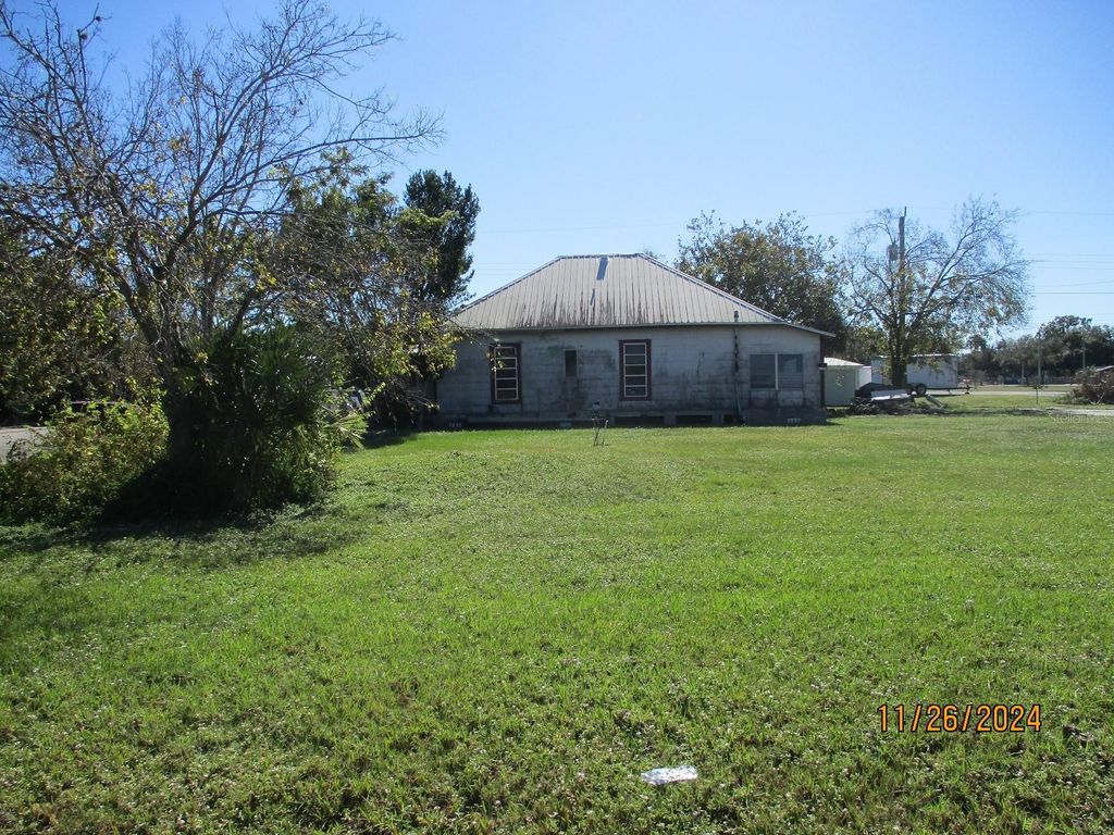 Photo of 304 SW 3rd Avenue, Okeechobee, FL 34974 (MLS # OK225332)