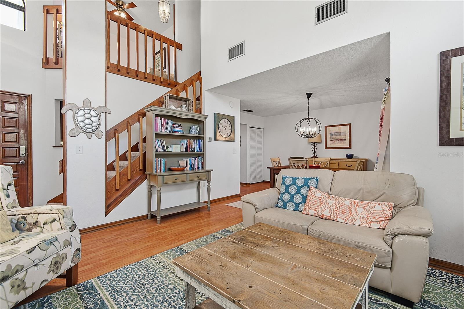 1752 WINDSONG CIRCLE