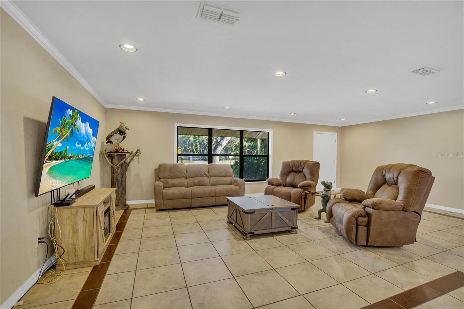 EMERALD ACRES - Residential