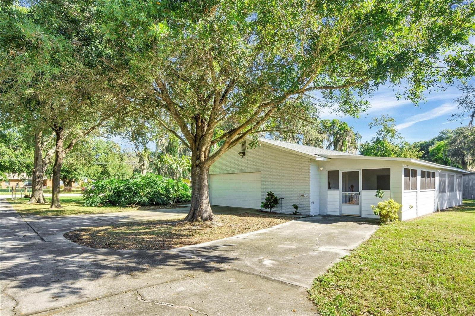 EMERALD ACRES - Residential