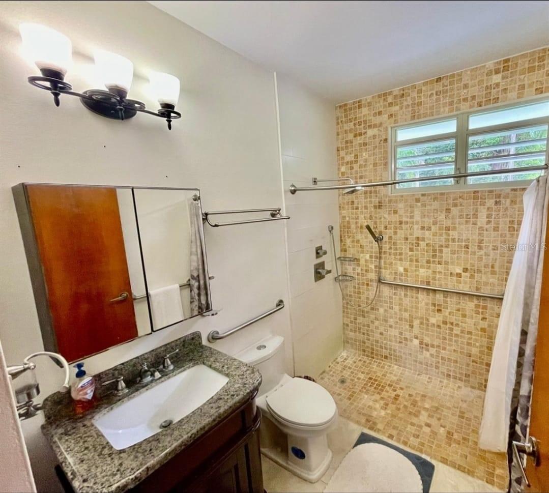 CALLE VANDA - Residential