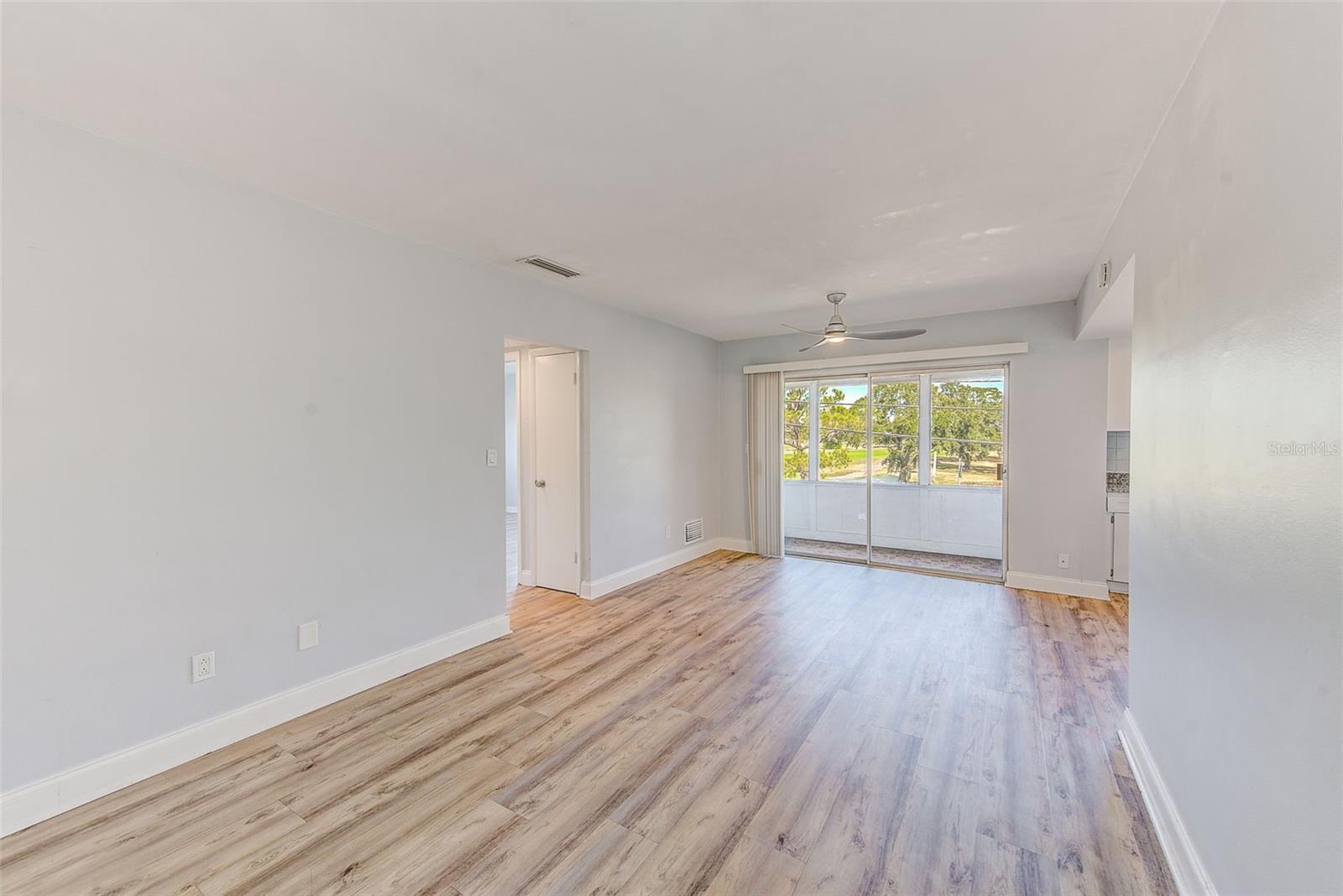 DREW GARDEN APTS COO - Residential Lease