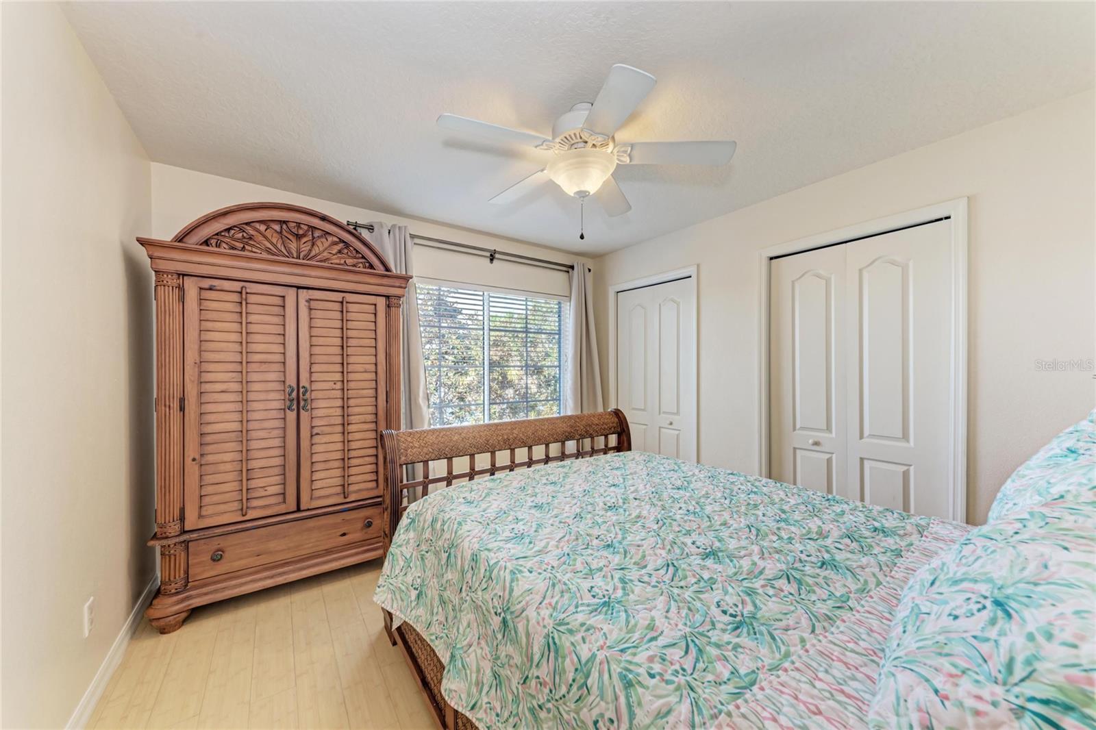 THE TWNHMS AT LIGHTHOUSE COVE IV - Residential