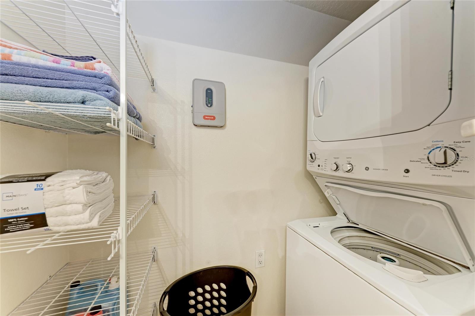 THE TWNHMS AT LIGHTHOUSE COVE IV - Residential