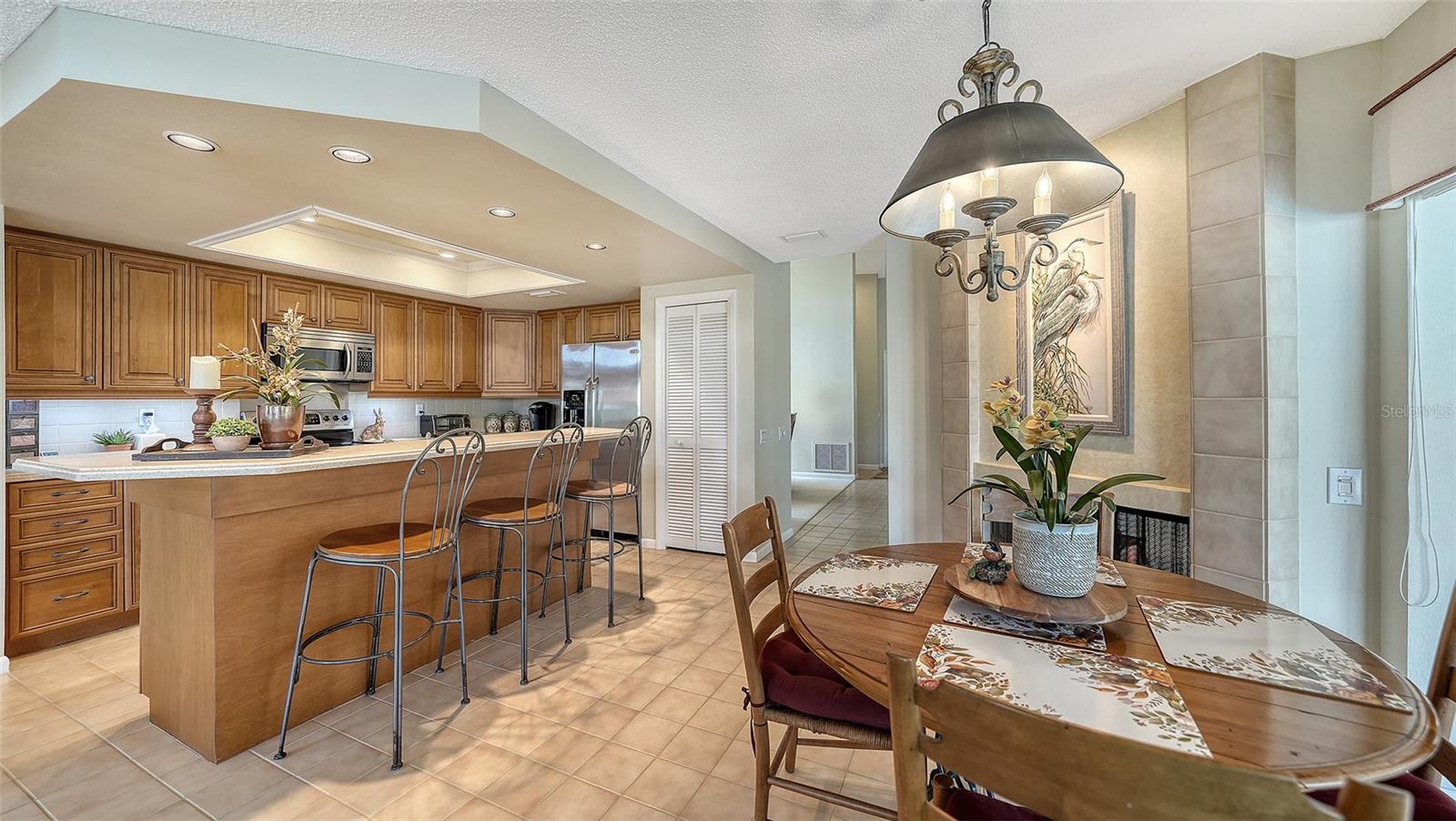 COUNTRY CLUB OF SARASOTA THE - Residential