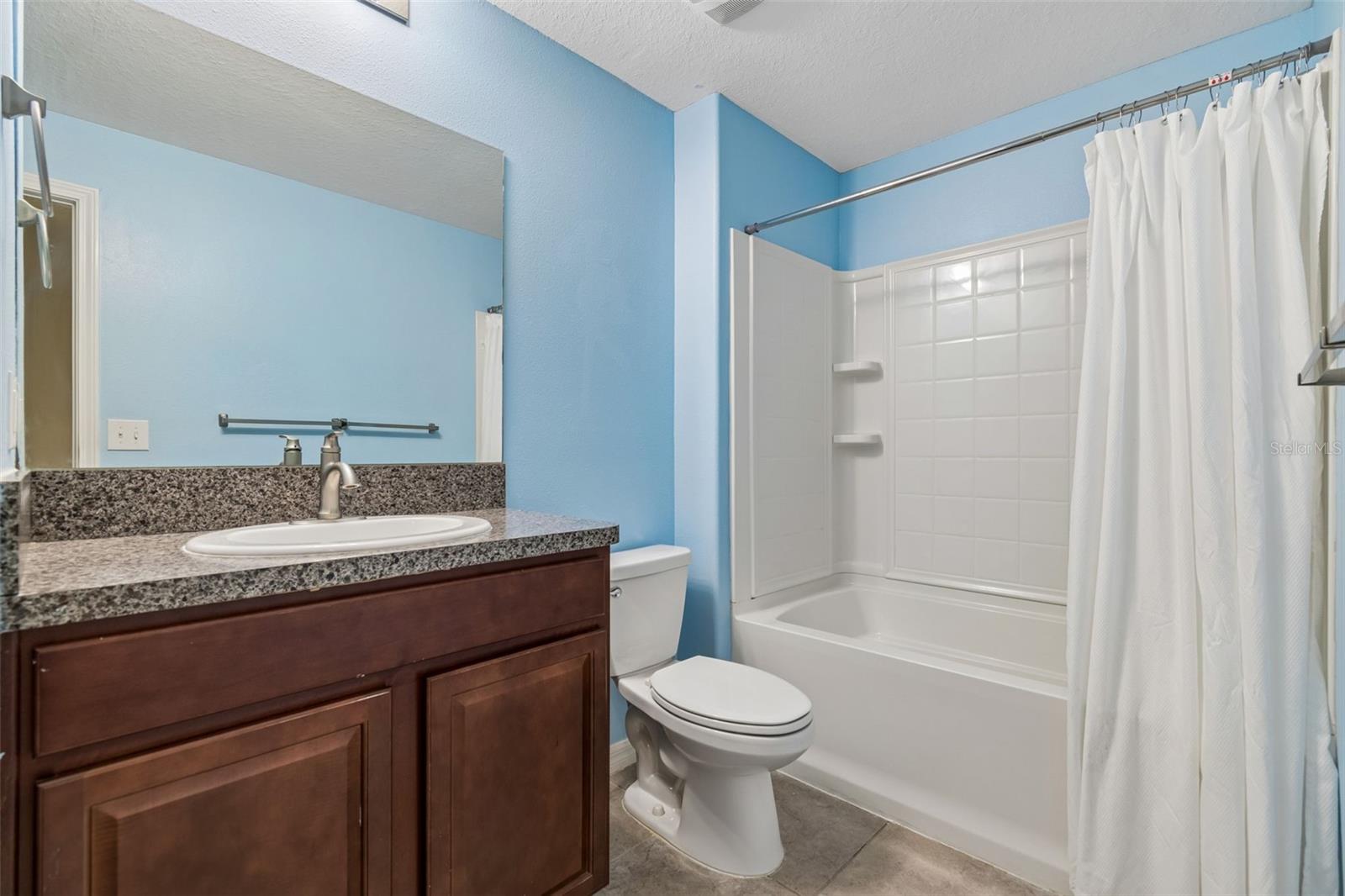 RIVERVIEW LAKES - Residential