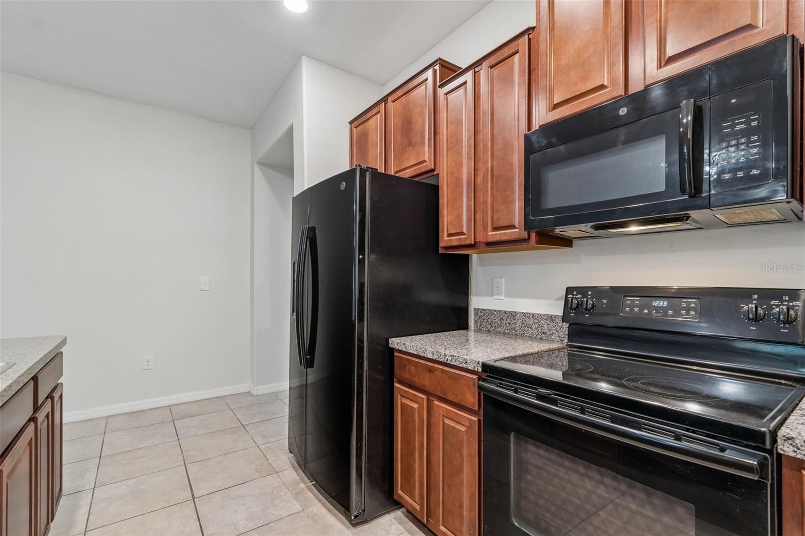 RIVERVIEW LAKES - Residential