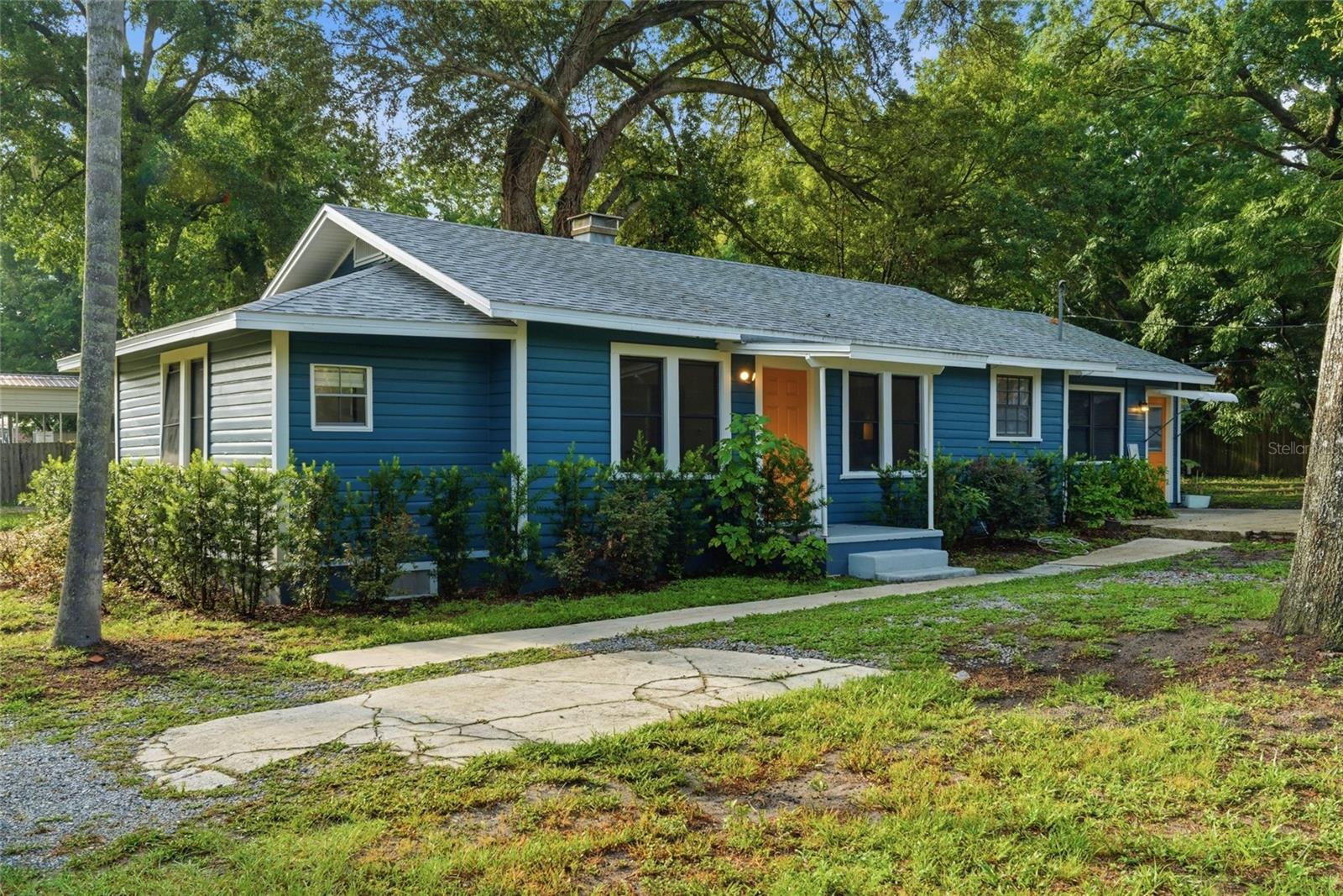 2206 PAGE AVENUE