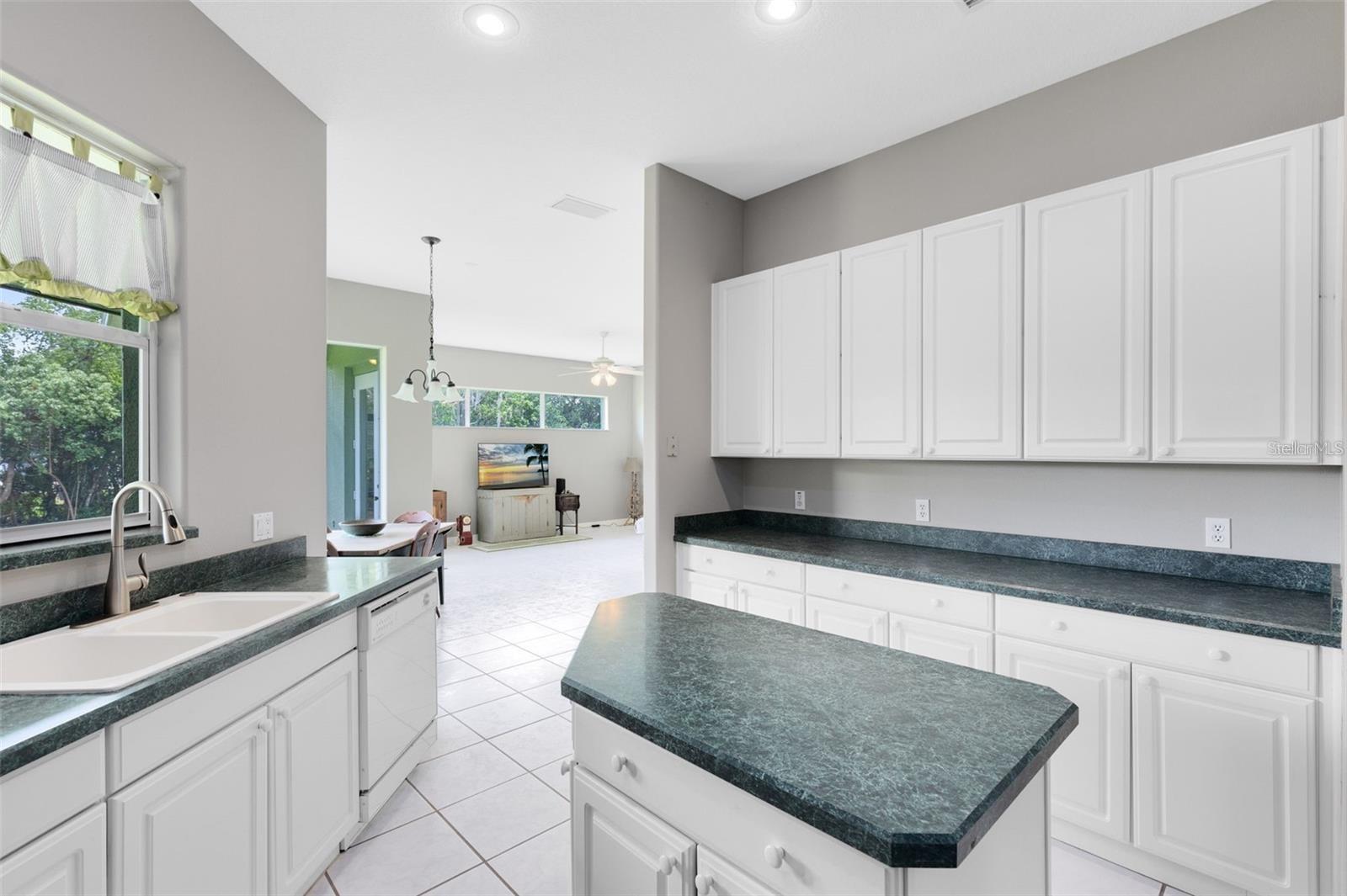 HAMMOCK POINTE UNIT 2 - Residential