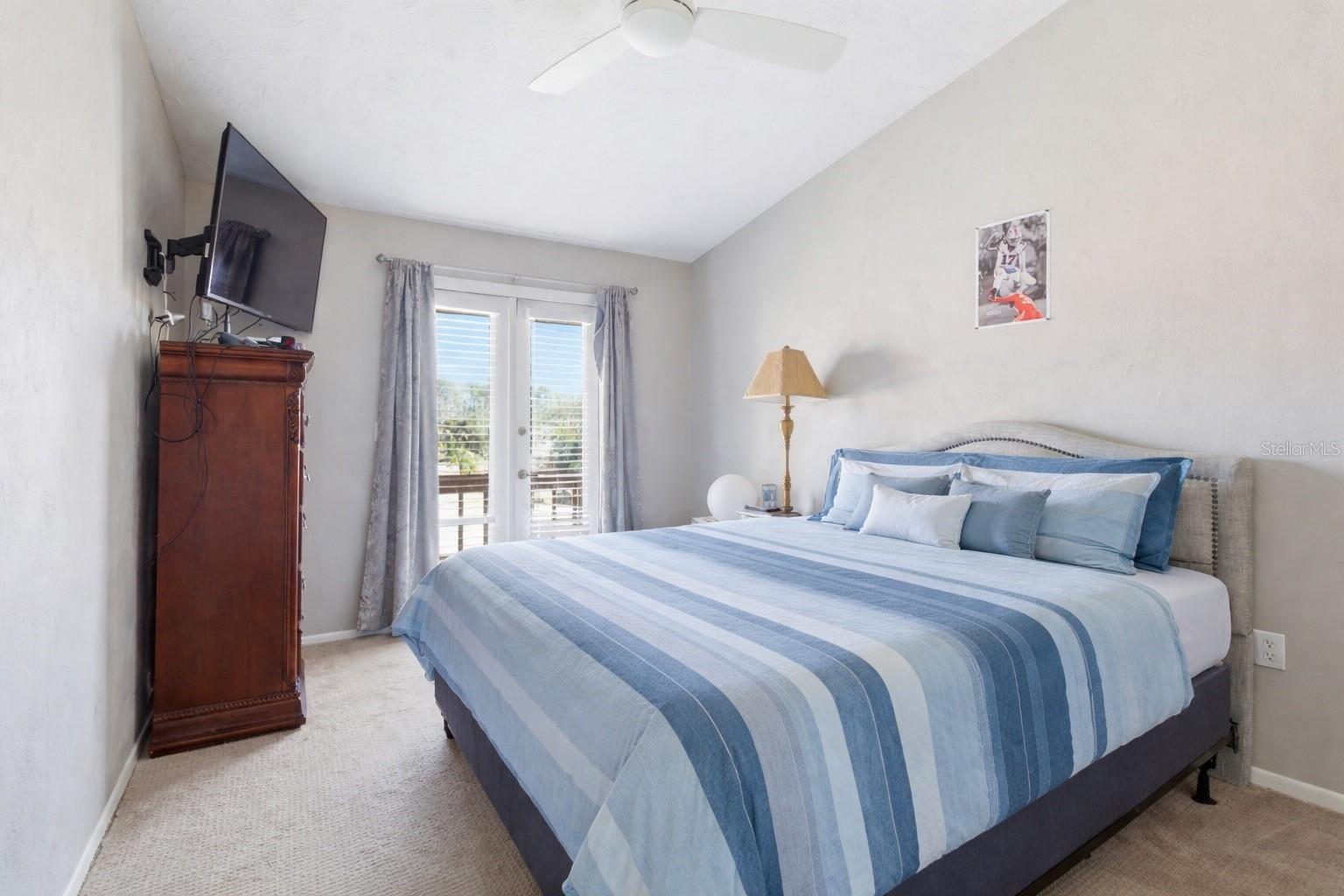 SORRENTO PLACE - Residential