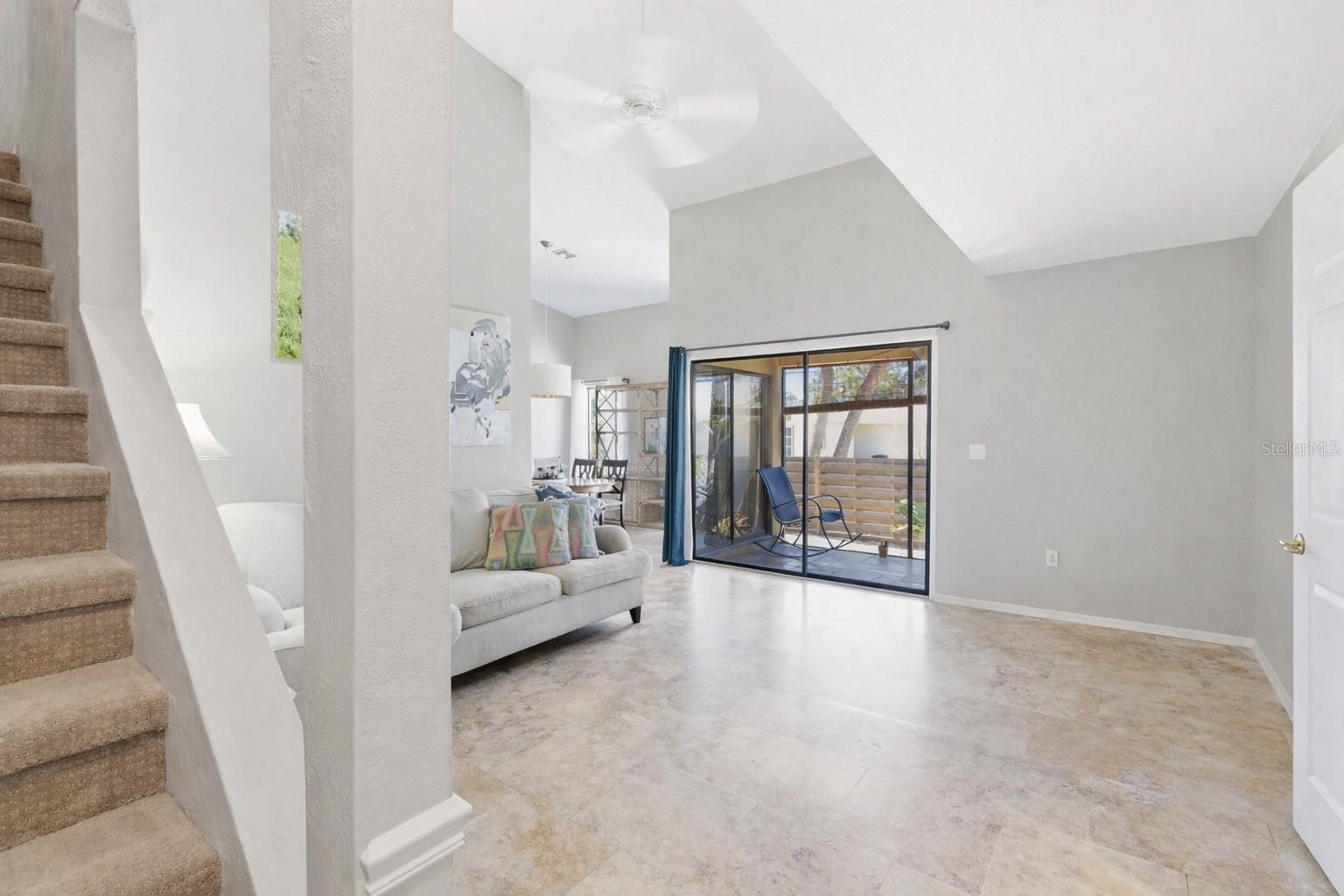 SORRENTO PLACE - Residential