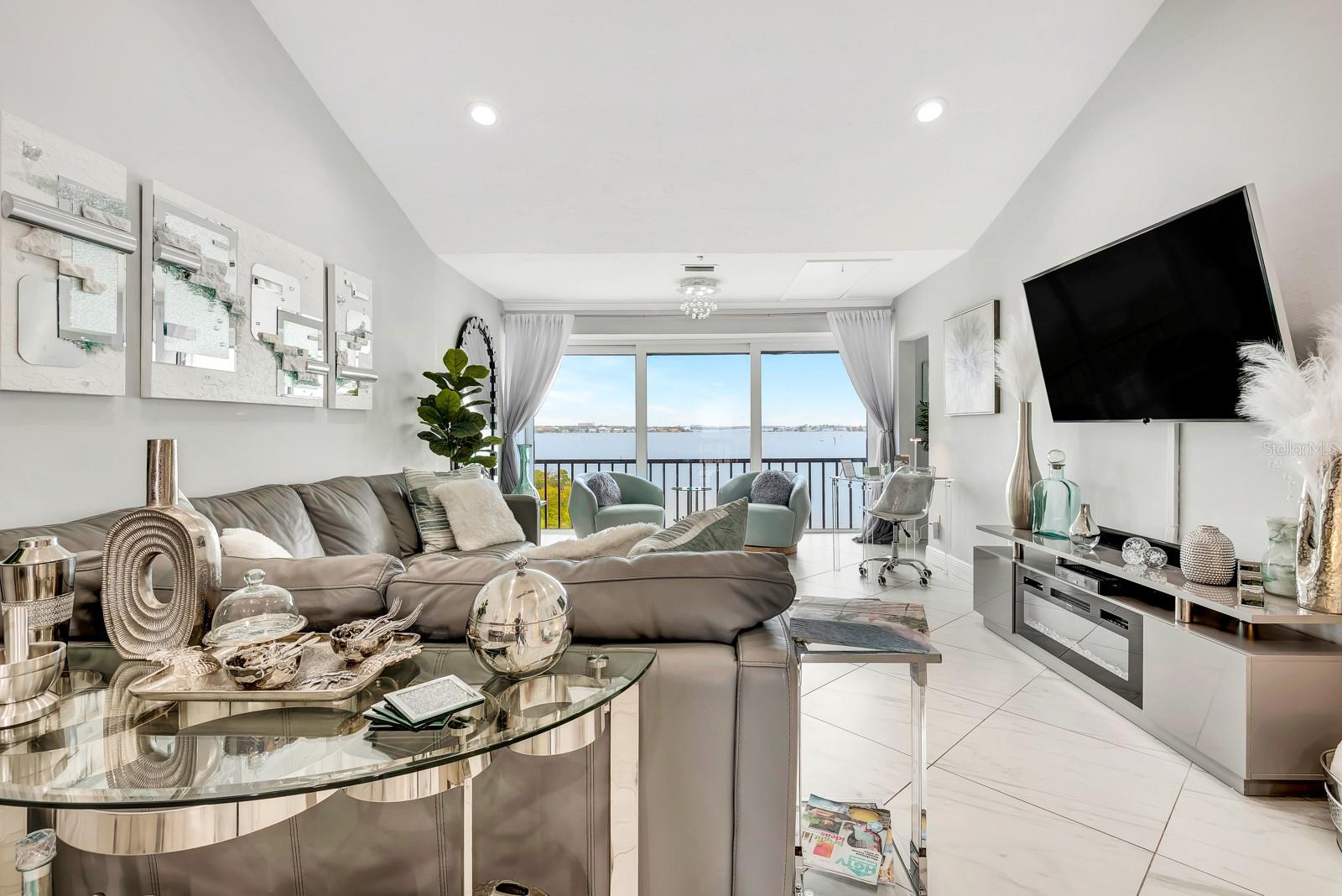 CASTEL DEL MARE - Residential