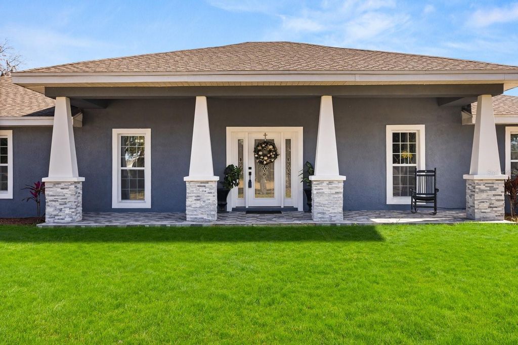 Photo of 812 Chastain Road, Seffner, FL 33584 (MLS # TB8467470)