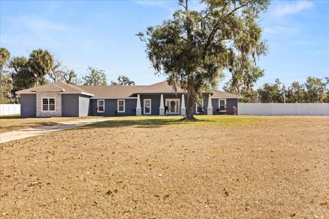 Photo of 812 Chastain Road, Seffner, FL 33584 (MLS # TB8467470)