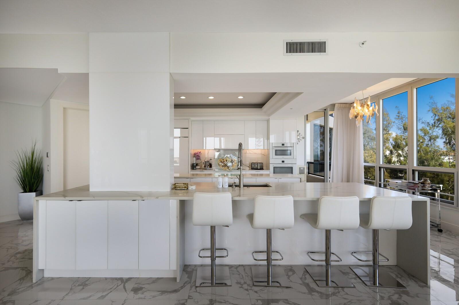 L AMBIANCE AT LONGBOAT KEY CLUB PH 01 - Residential