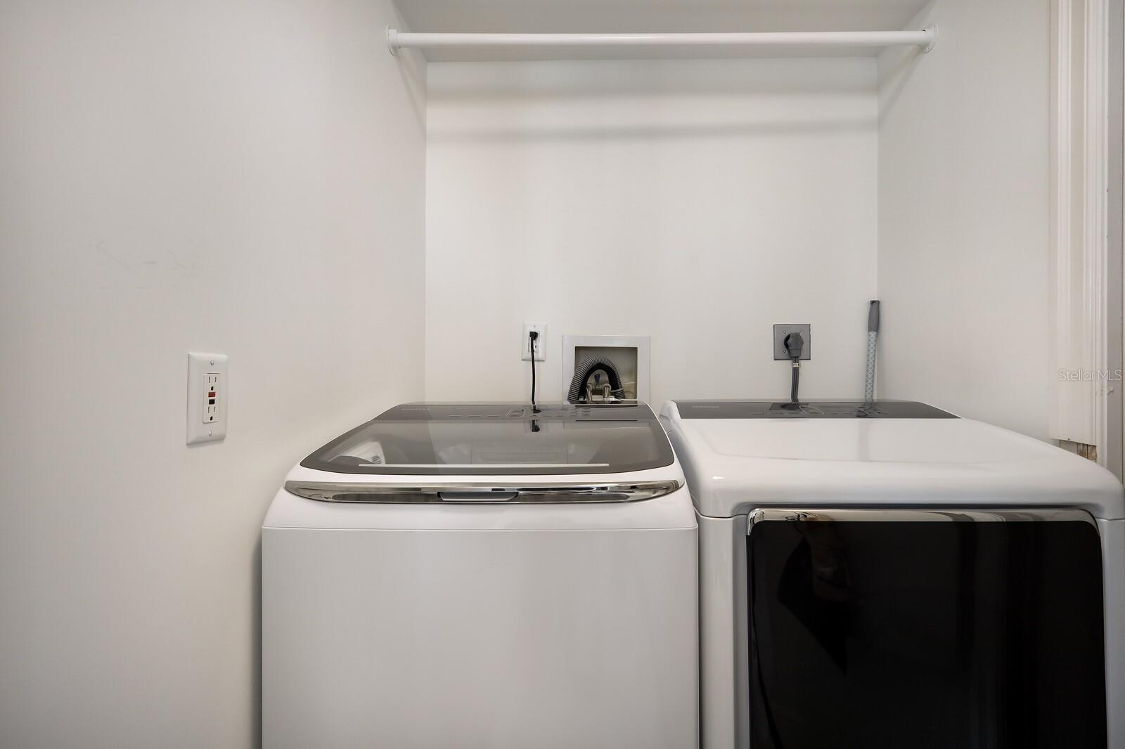 L AMBIANCE AT LONGBOAT KEY CLUB PH 01 - Residential