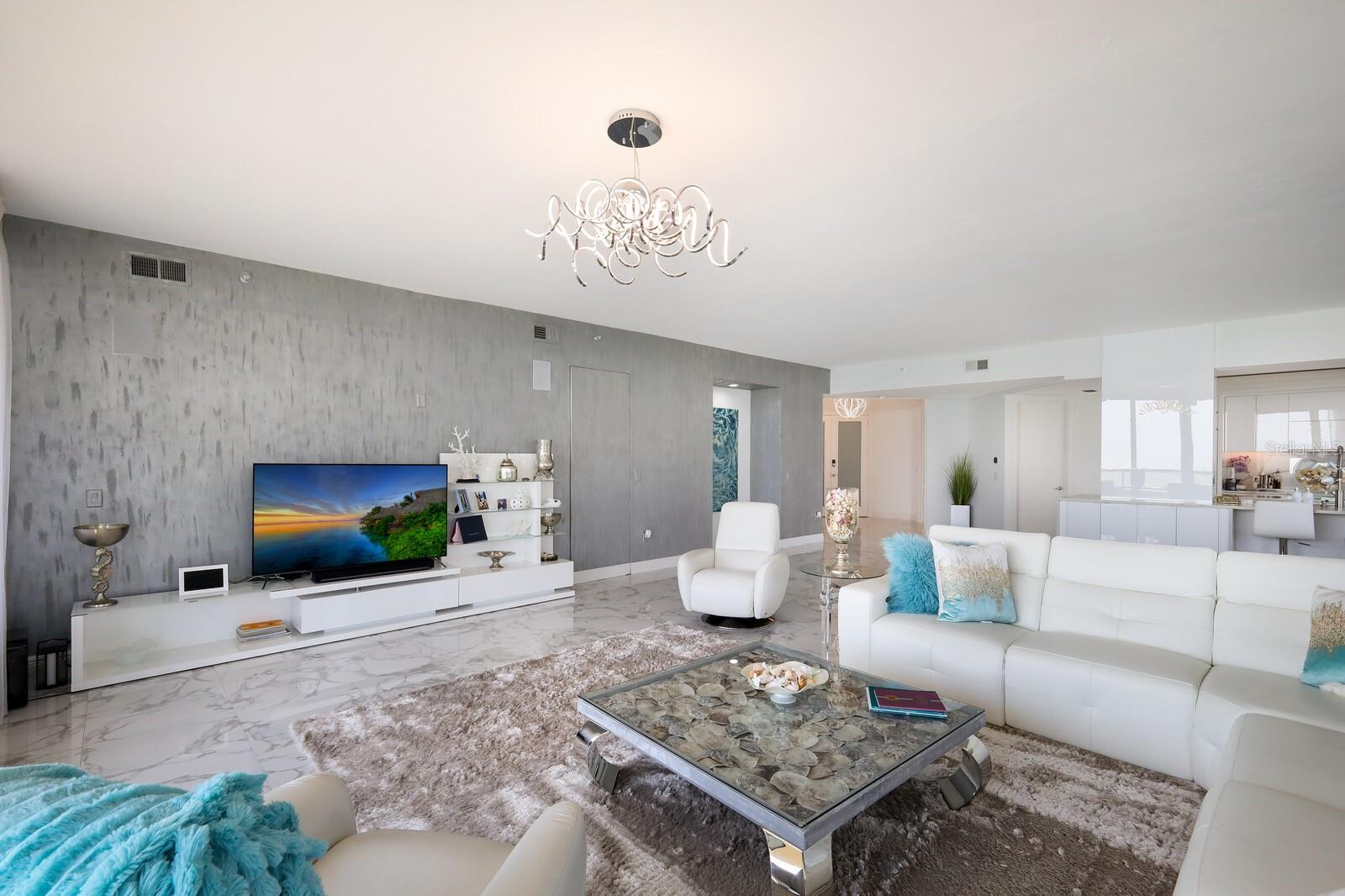 L AMBIANCE AT LONGBOAT KEY CLUB PH 01 - Residential