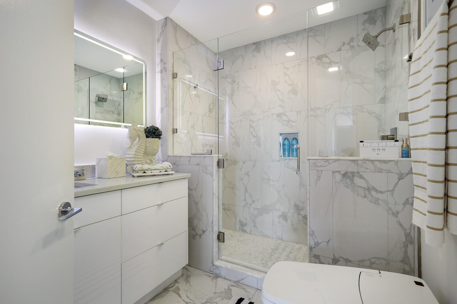 L AMBIANCE AT LONGBOAT KEY CLUB PH 01 - Residential