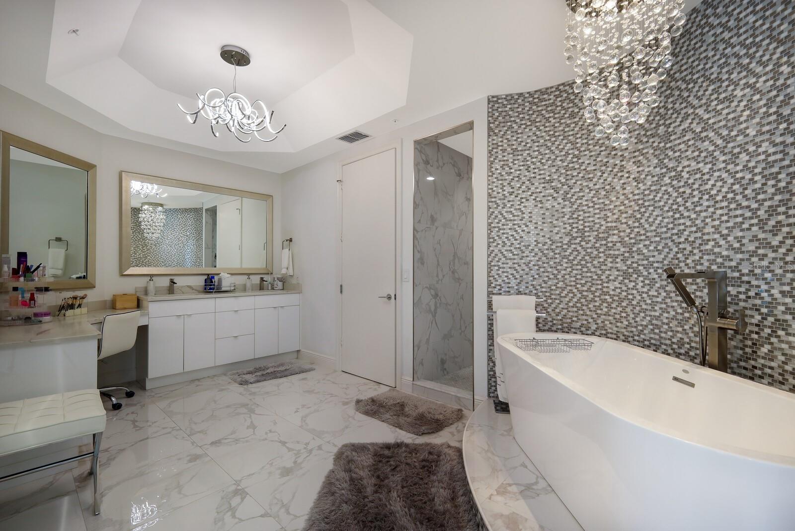 L AMBIANCE AT LONGBOAT KEY CLUB PH 01 - Residential