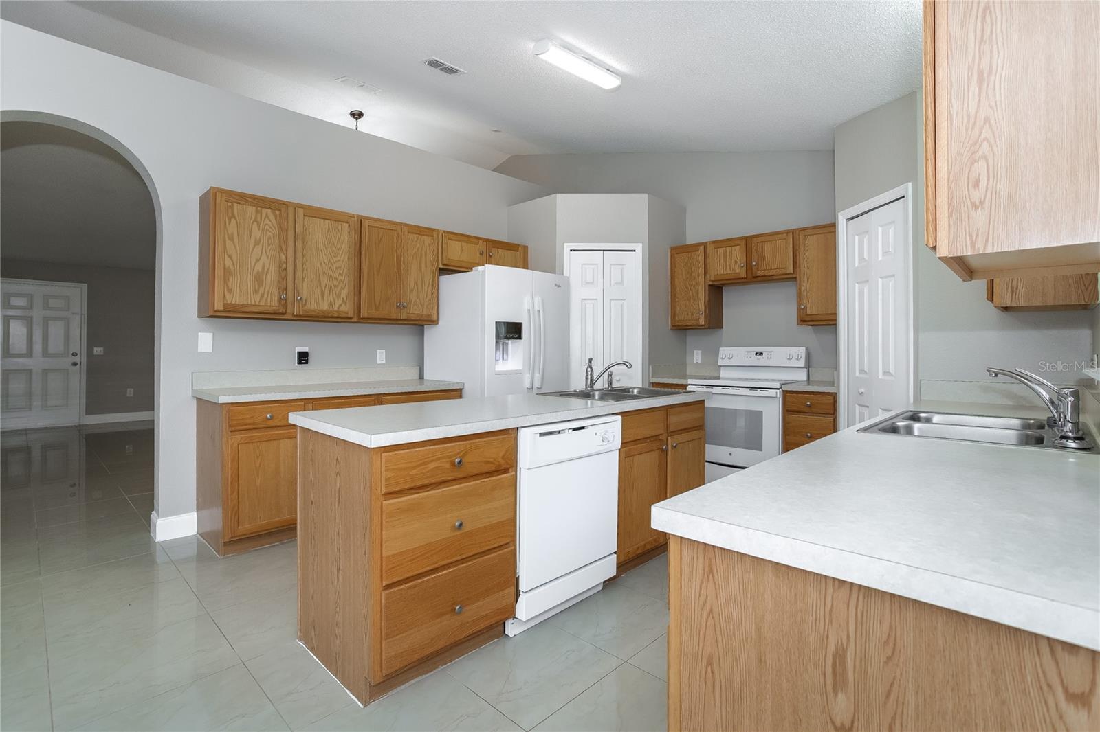 POINCIANA VILLAGE 2 NBHD 1 - Residential Lease