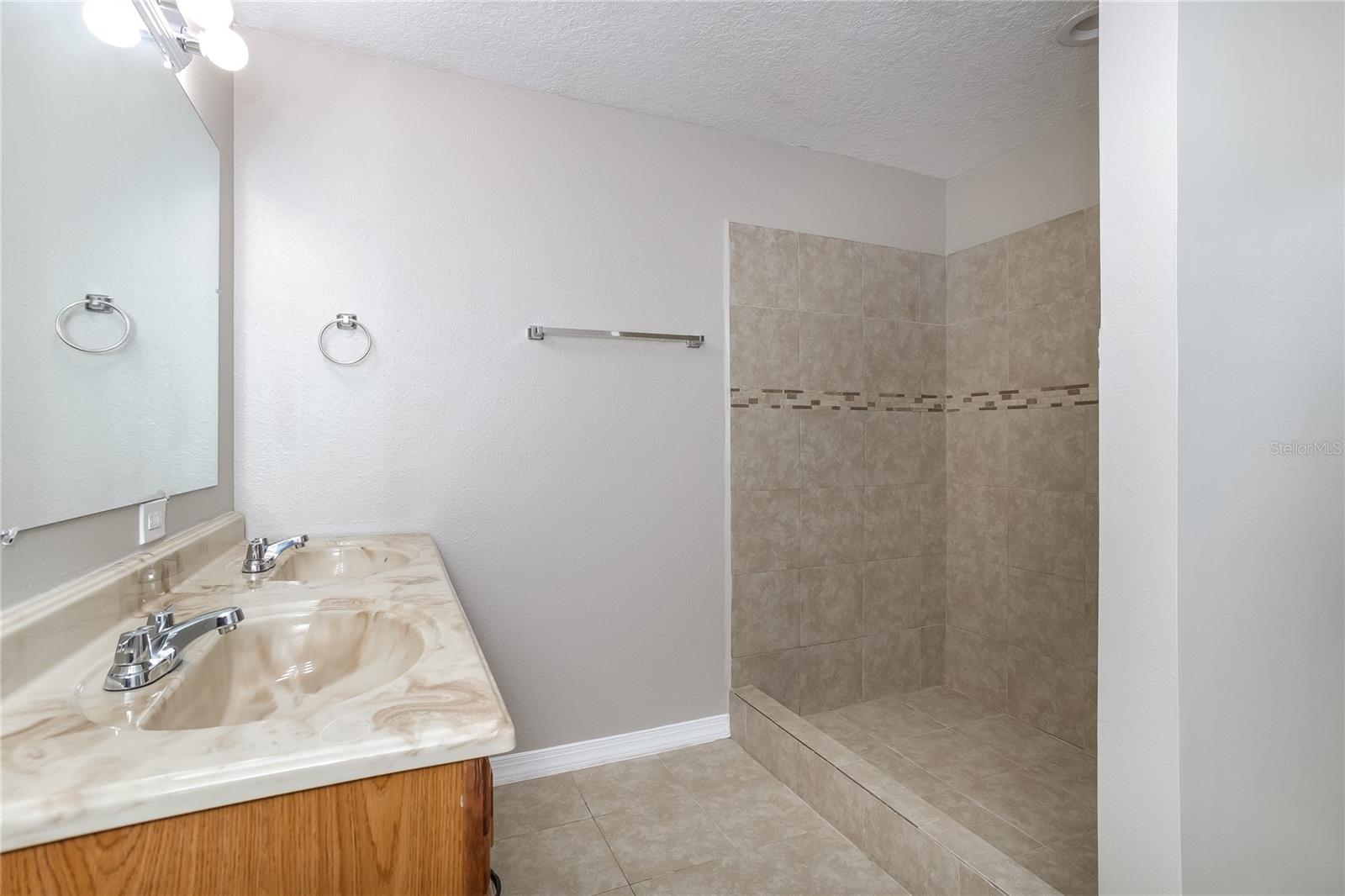 POINCIANA VILLAGE 2 NBHD 1 - Residential Lease