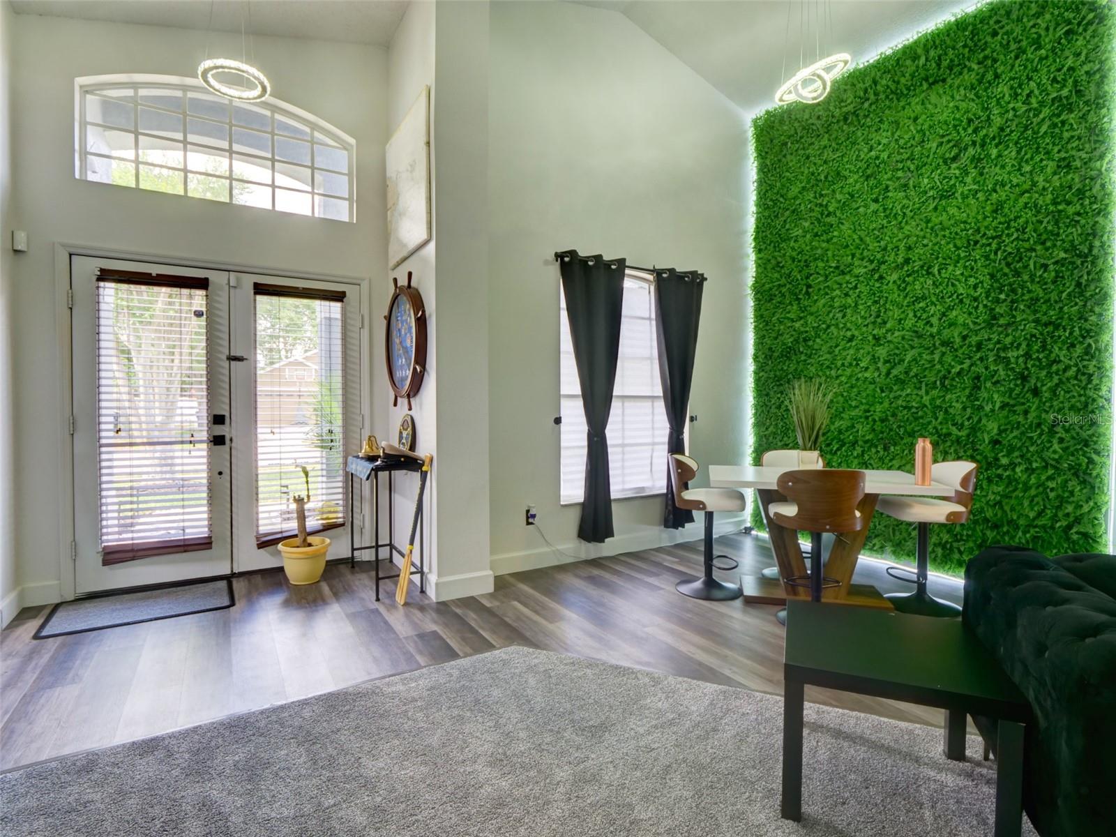 1084 ROYAL MARQUIS CIRCLE