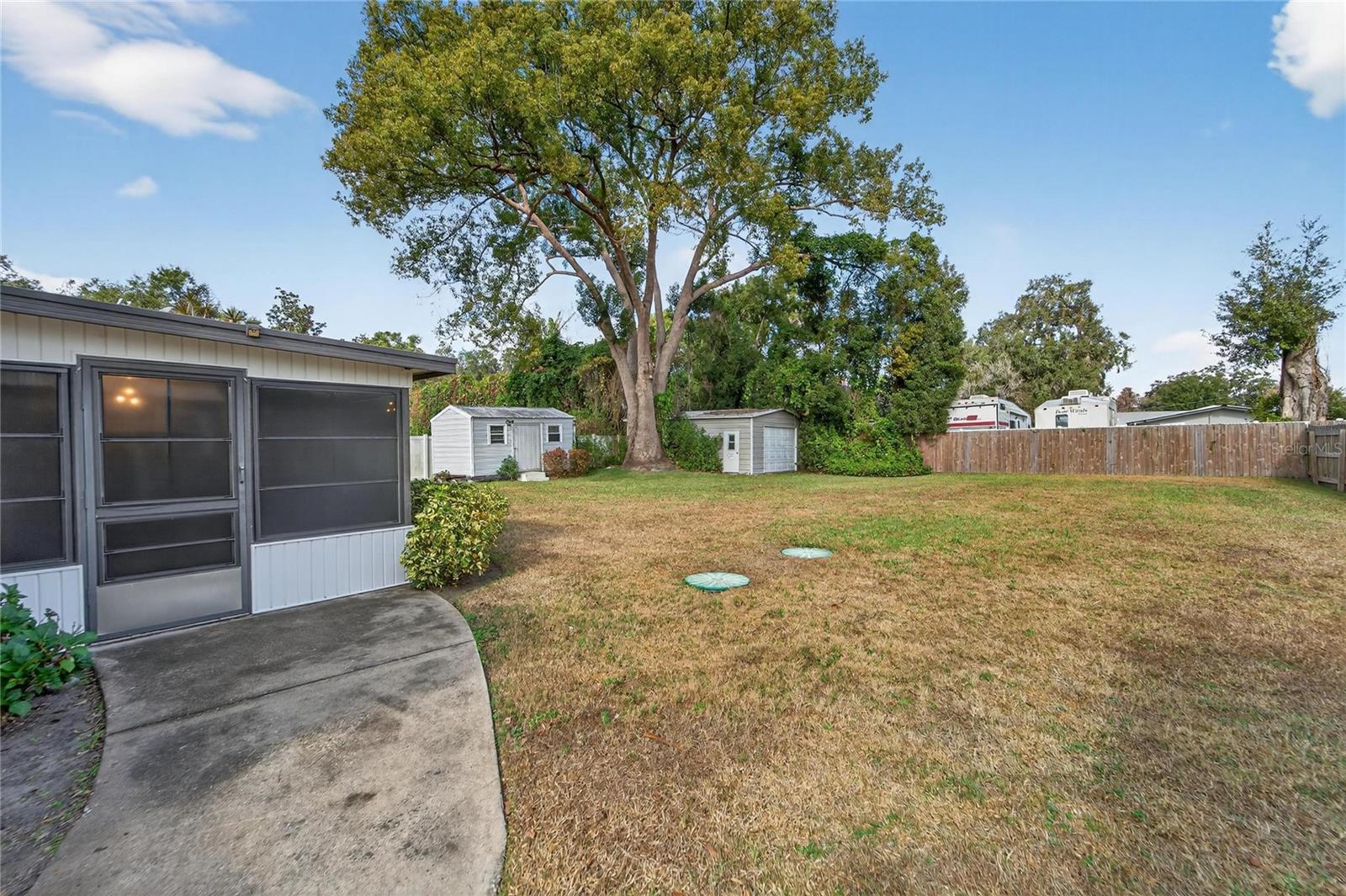 WOODARDS MANOR - Residential