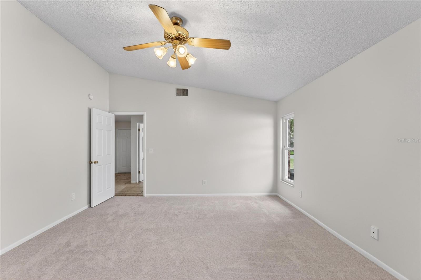 WOODARDS MANOR - Residential