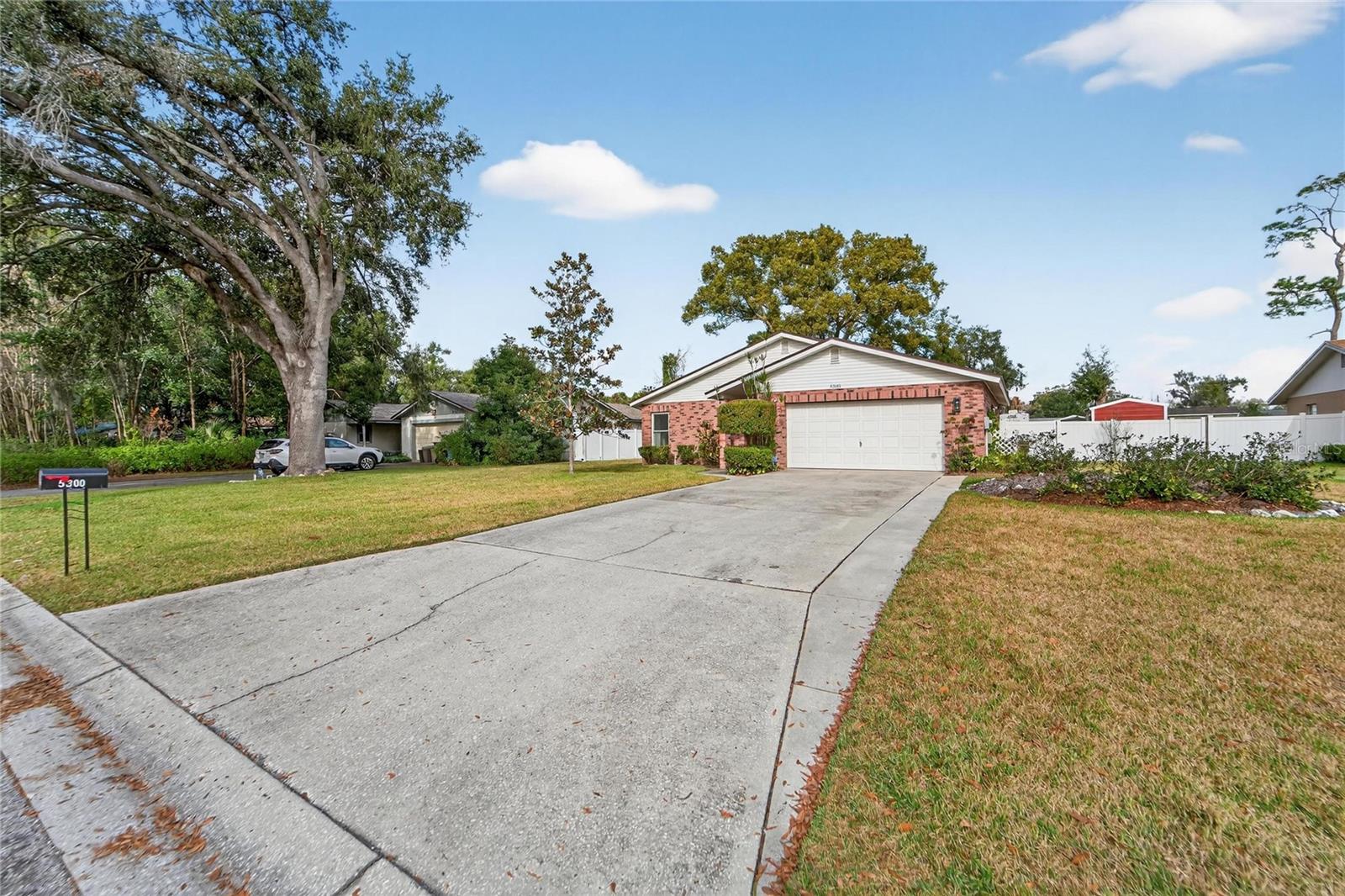 WOODARDS MANOR - Residential