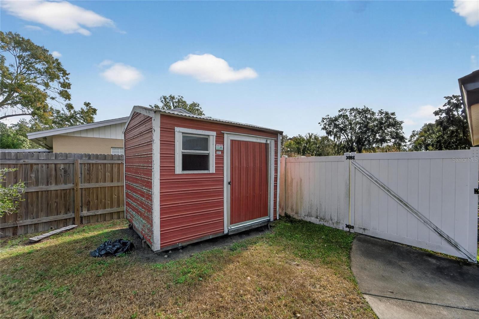 WOODARDS MANOR - Residential