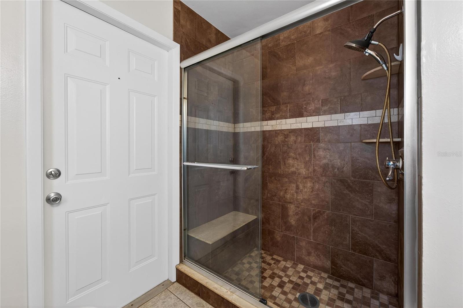 WOODARDS MANOR - Residential