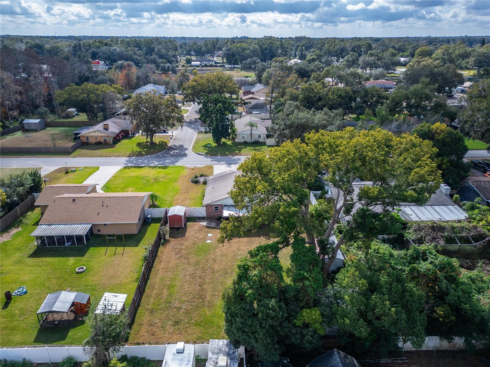 WOODARDS MANOR - Residential
