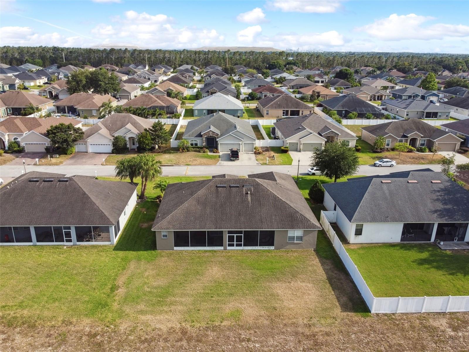 HARTFORD ESTATES - Residential Lease