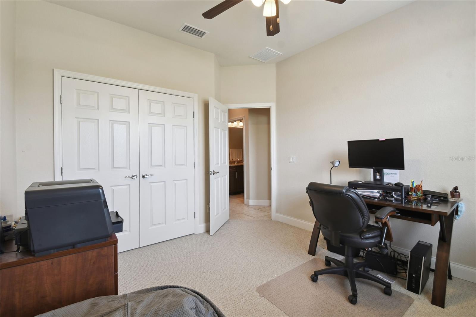 HARTFORD ESTATES - Residential Lease