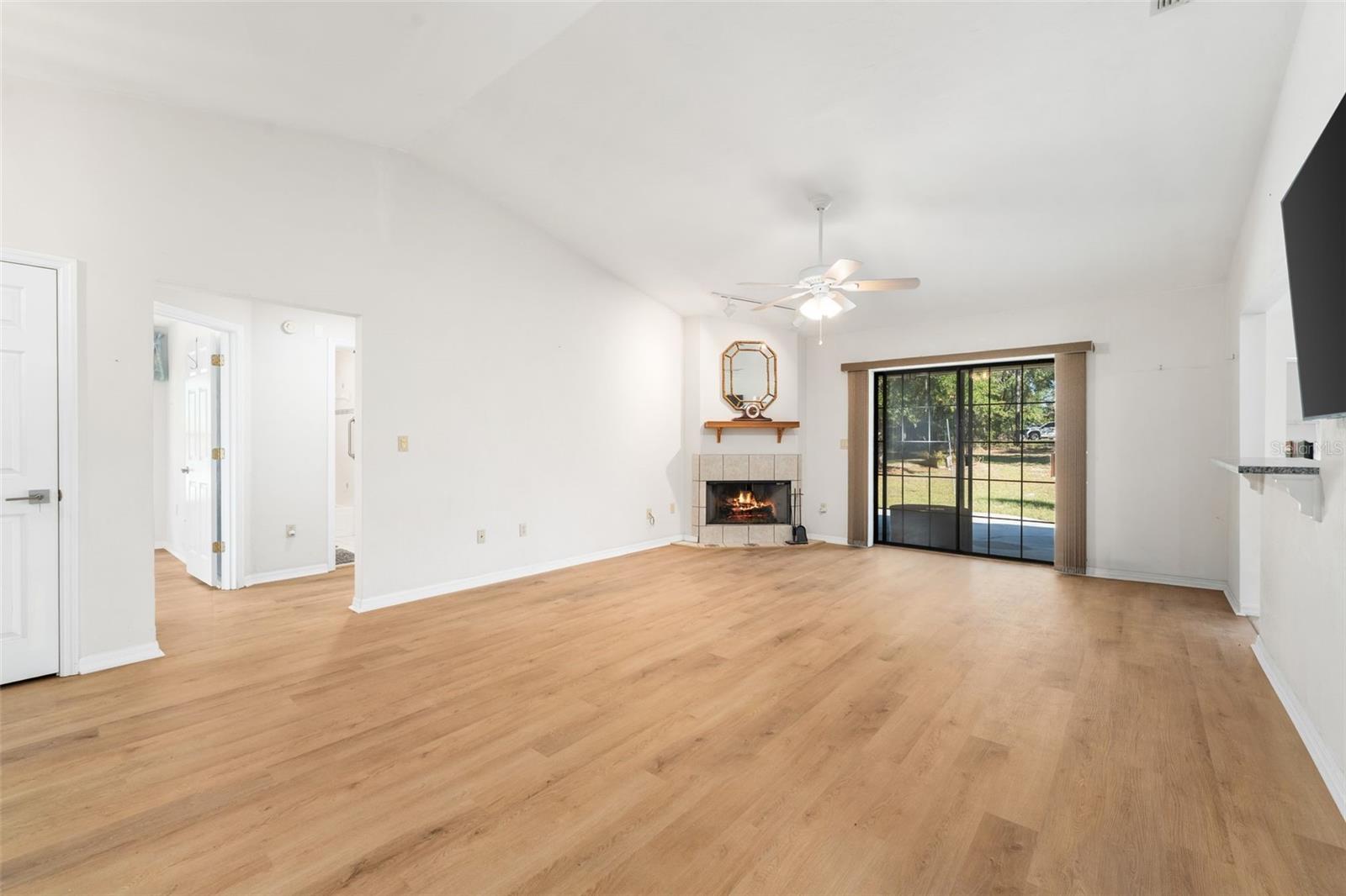 UNIT 1 SPRING RIDGE SUB - Residential