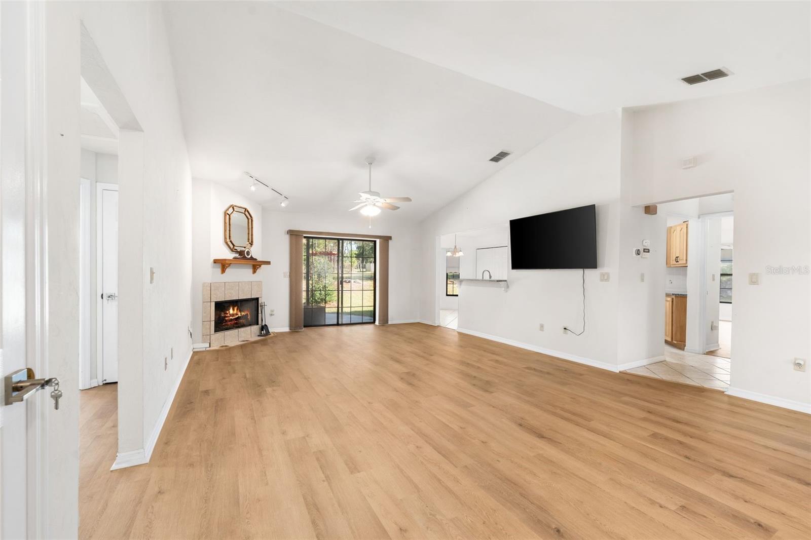 UNIT 1 SPRING RIDGE SUB - Residential