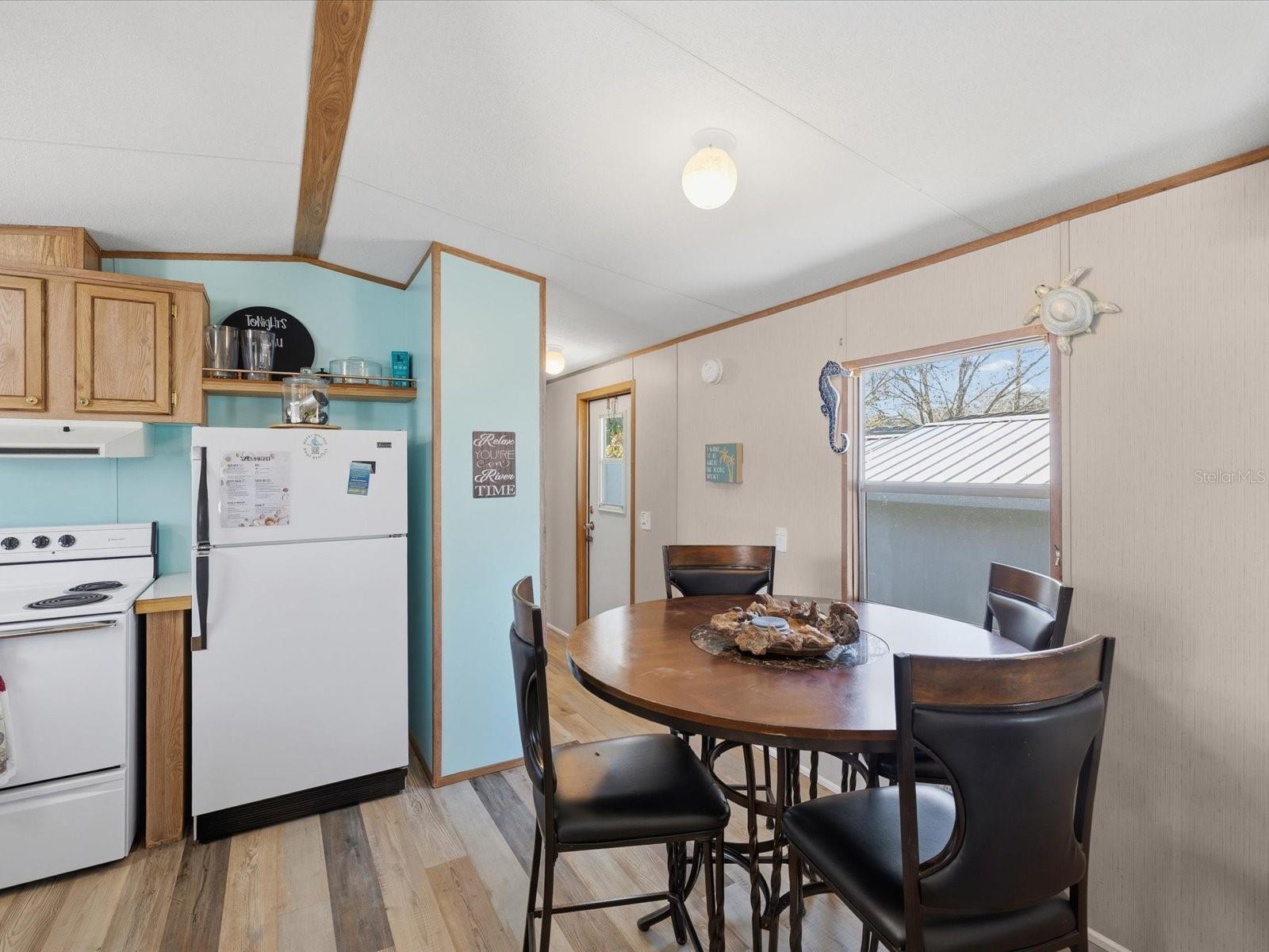 WEEKI WACHEE RIVER RETREATS - Residential