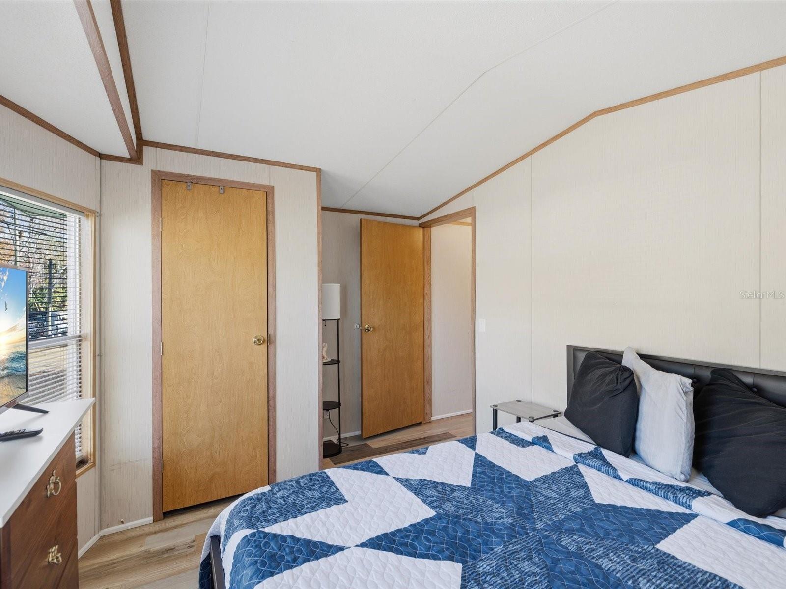 WEEKI WACHEE RIVER RETREATS - Residential