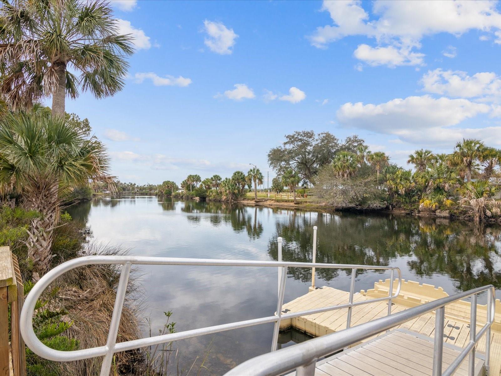 WEEKI WACHEE RIVER RETREATS - Residential