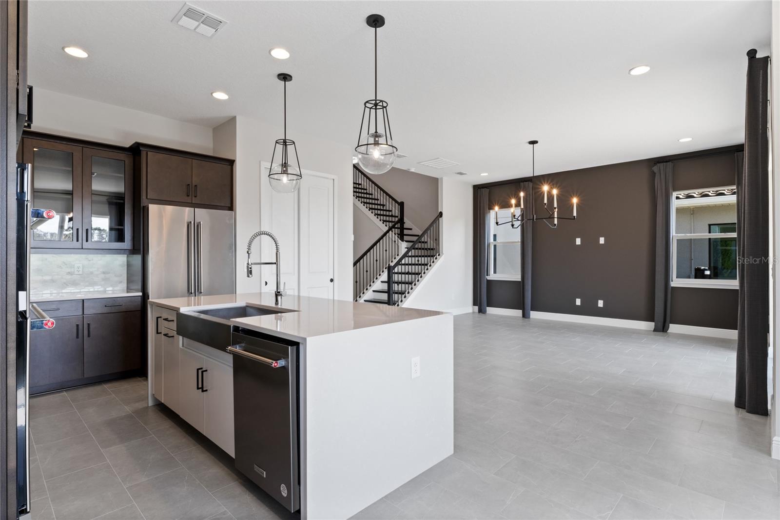 BELLA COLLINA WEST SUB - Residential