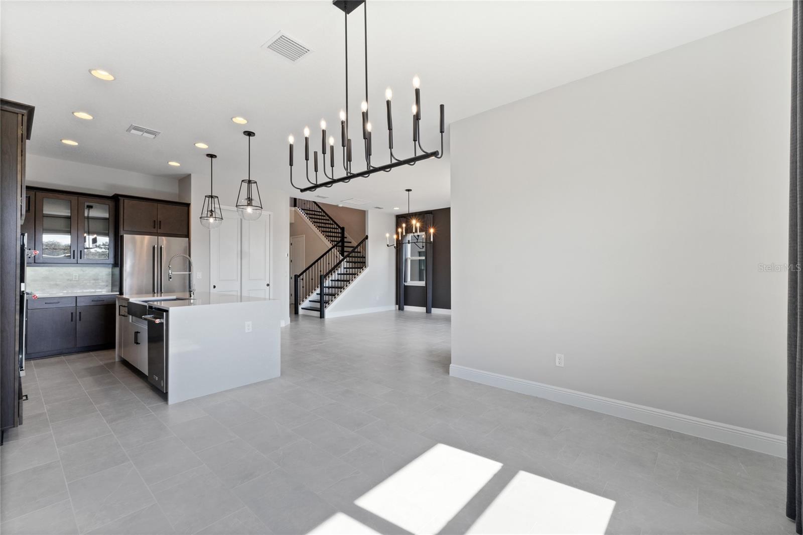BELLA COLLINA WEST SUB - Residential