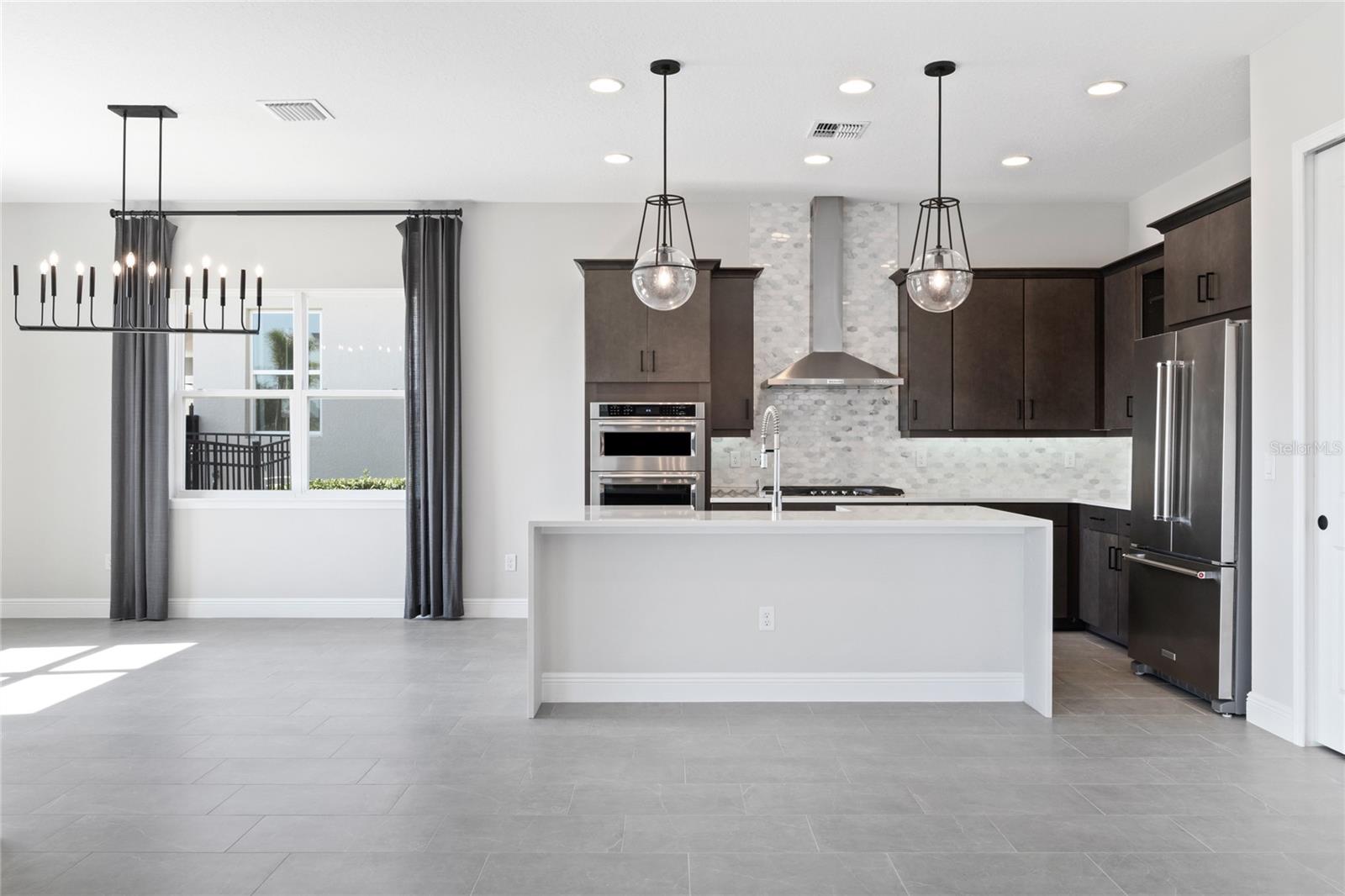 BELLA COLLINA WEST SUB - Residential