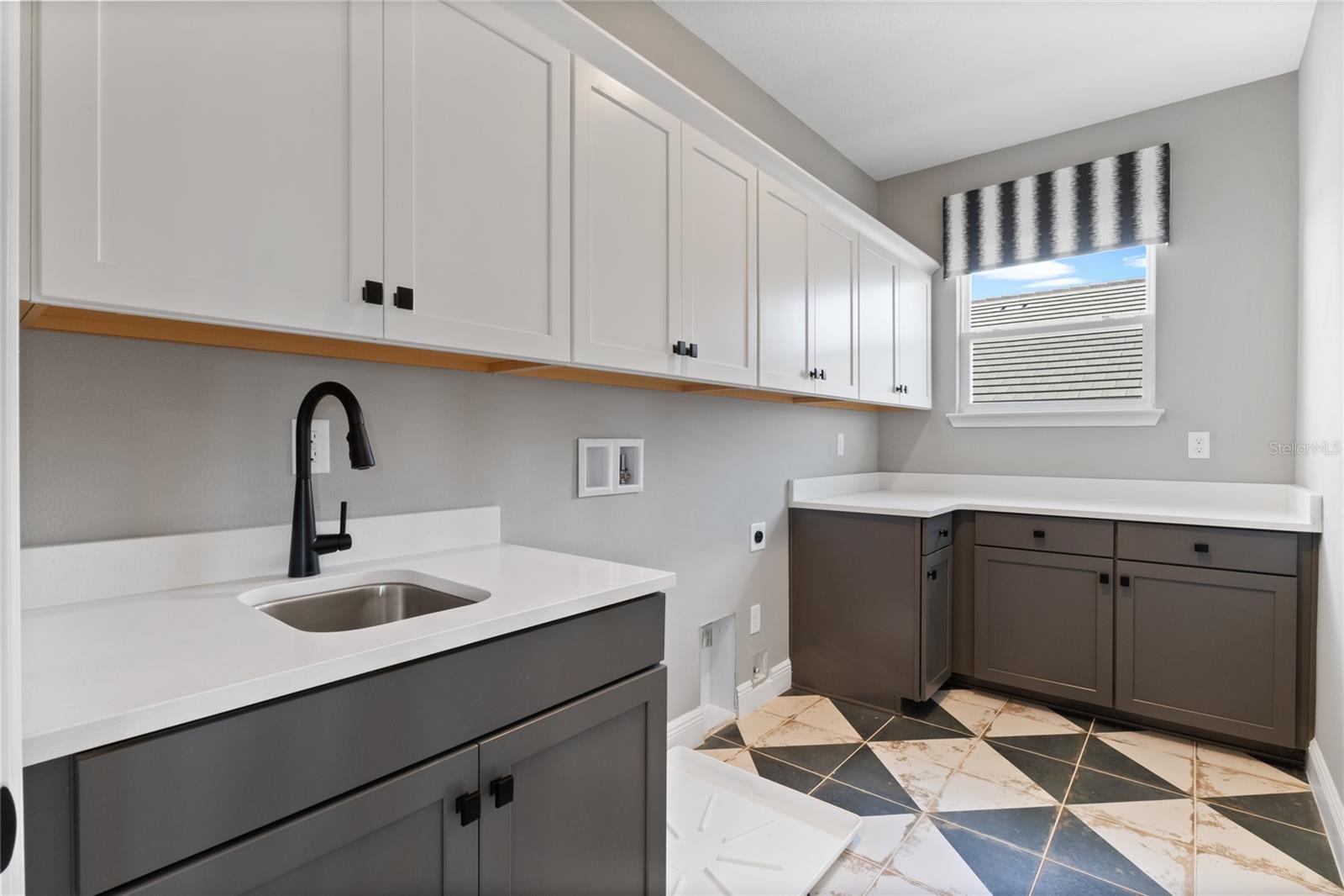 BELLA COLLINA WEST SUB - Residential