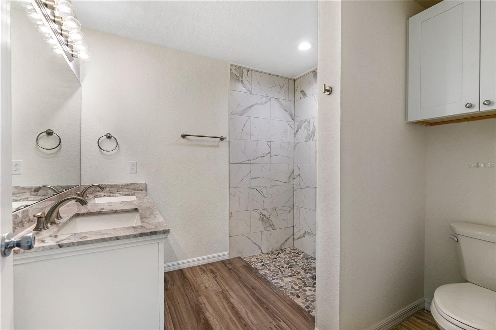 FLORIDA SHORES - Residential