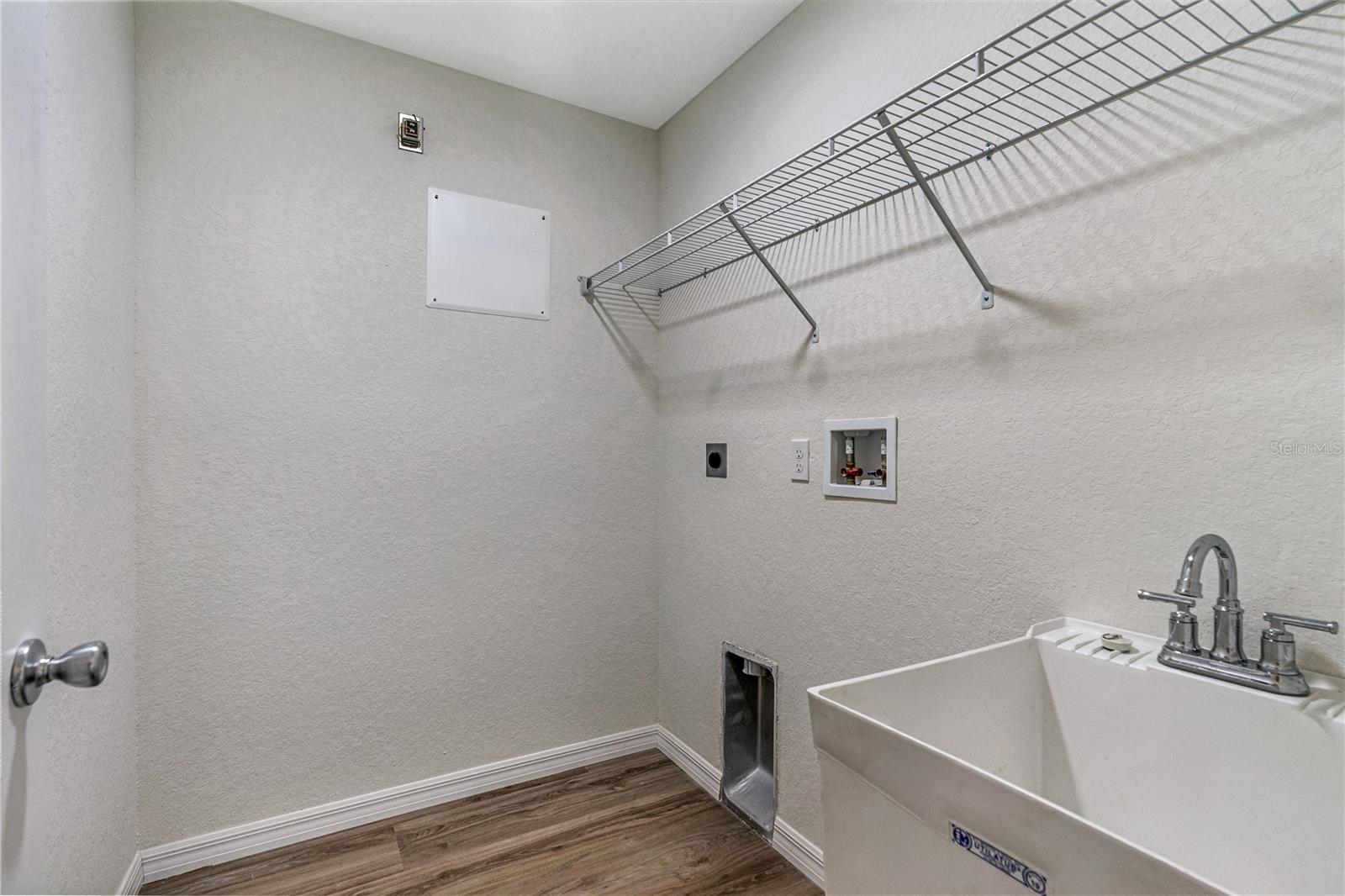 FLORIDA SHORES - Residential