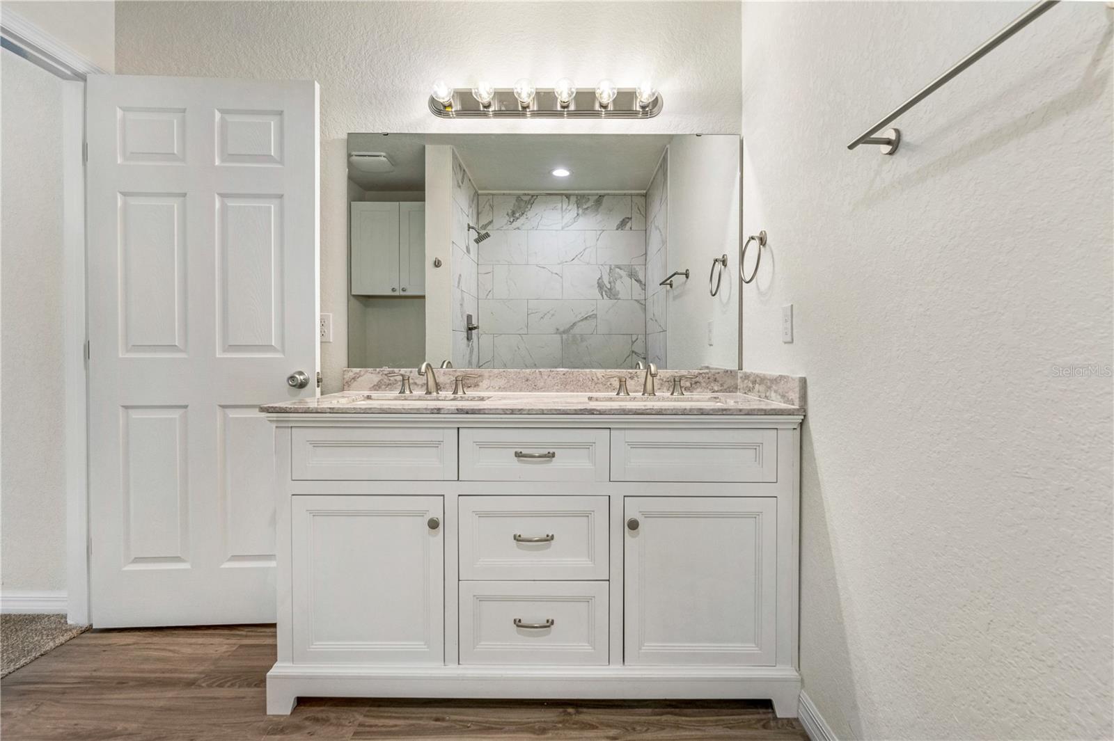 FLORIDA SHORES - Residential