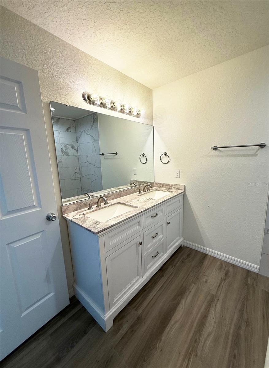 FLORIDA SHORES - Residential