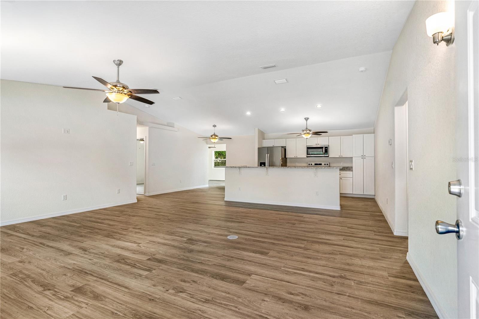 FLORIDA SHORES - Residential